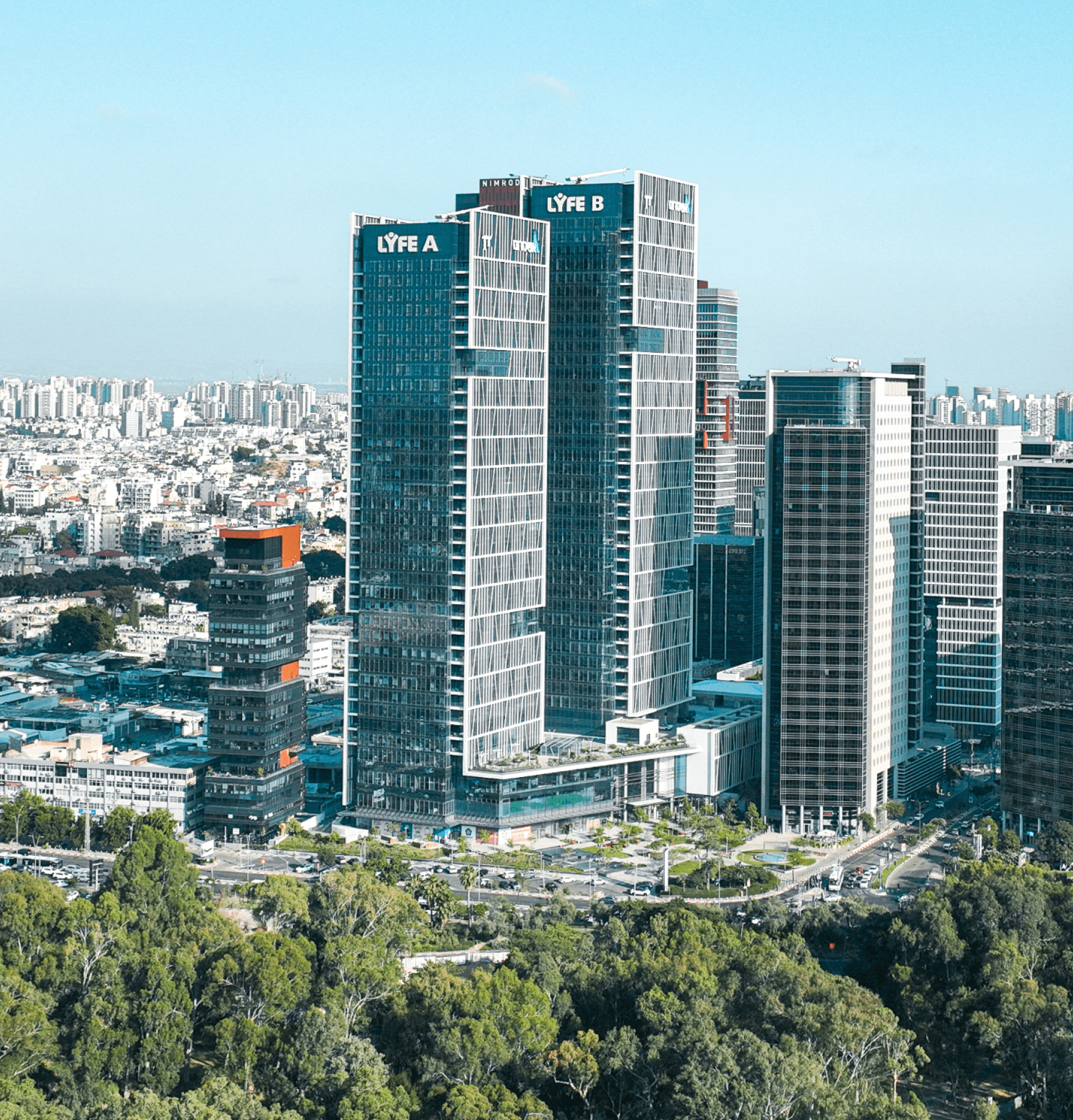 מגדלי לייף LYFE Towers