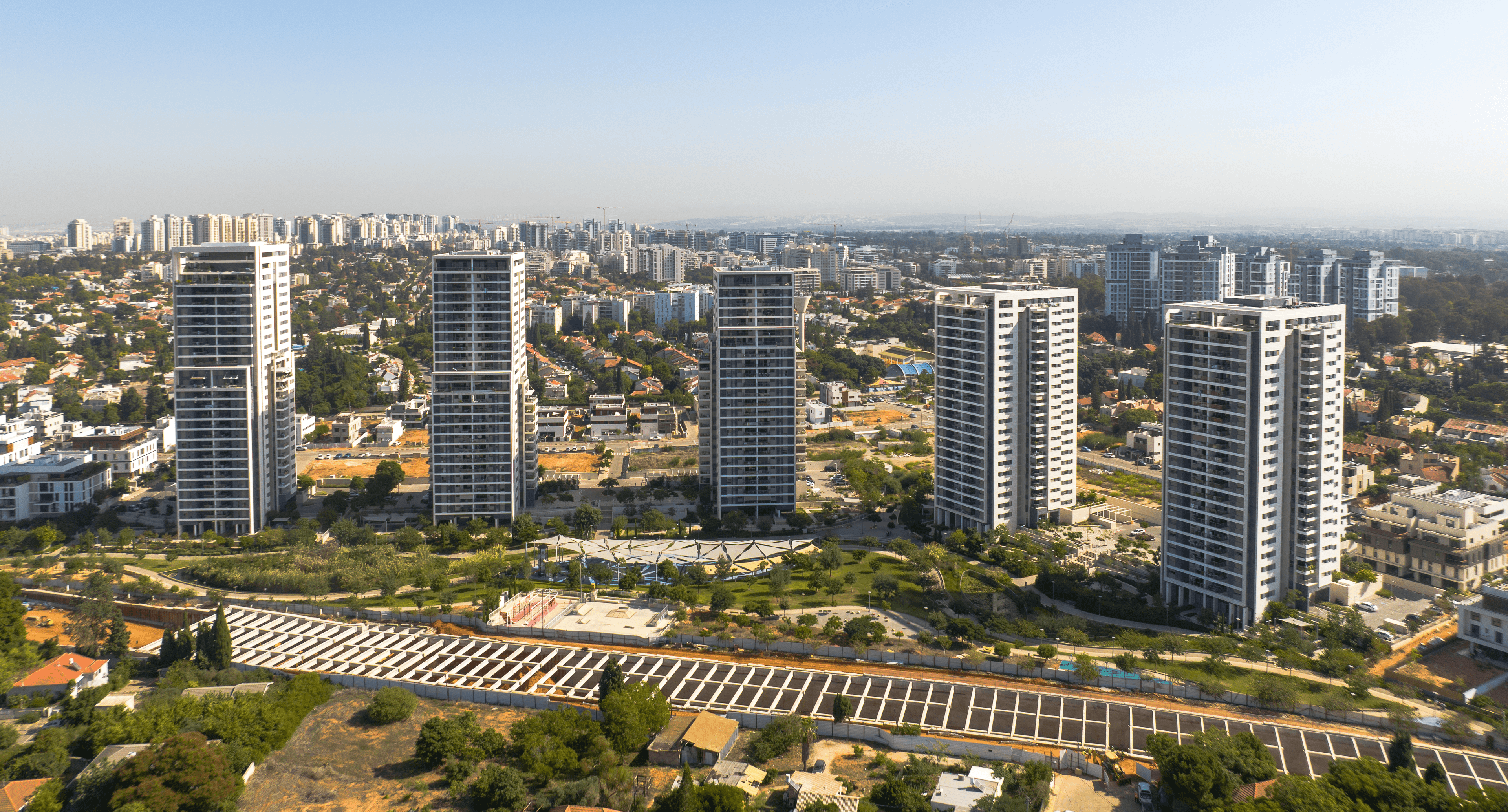 מתחם מגורים חדש ויוקרתי בגוש דן A New Luxury Residential Complex in the Gush Dan Area