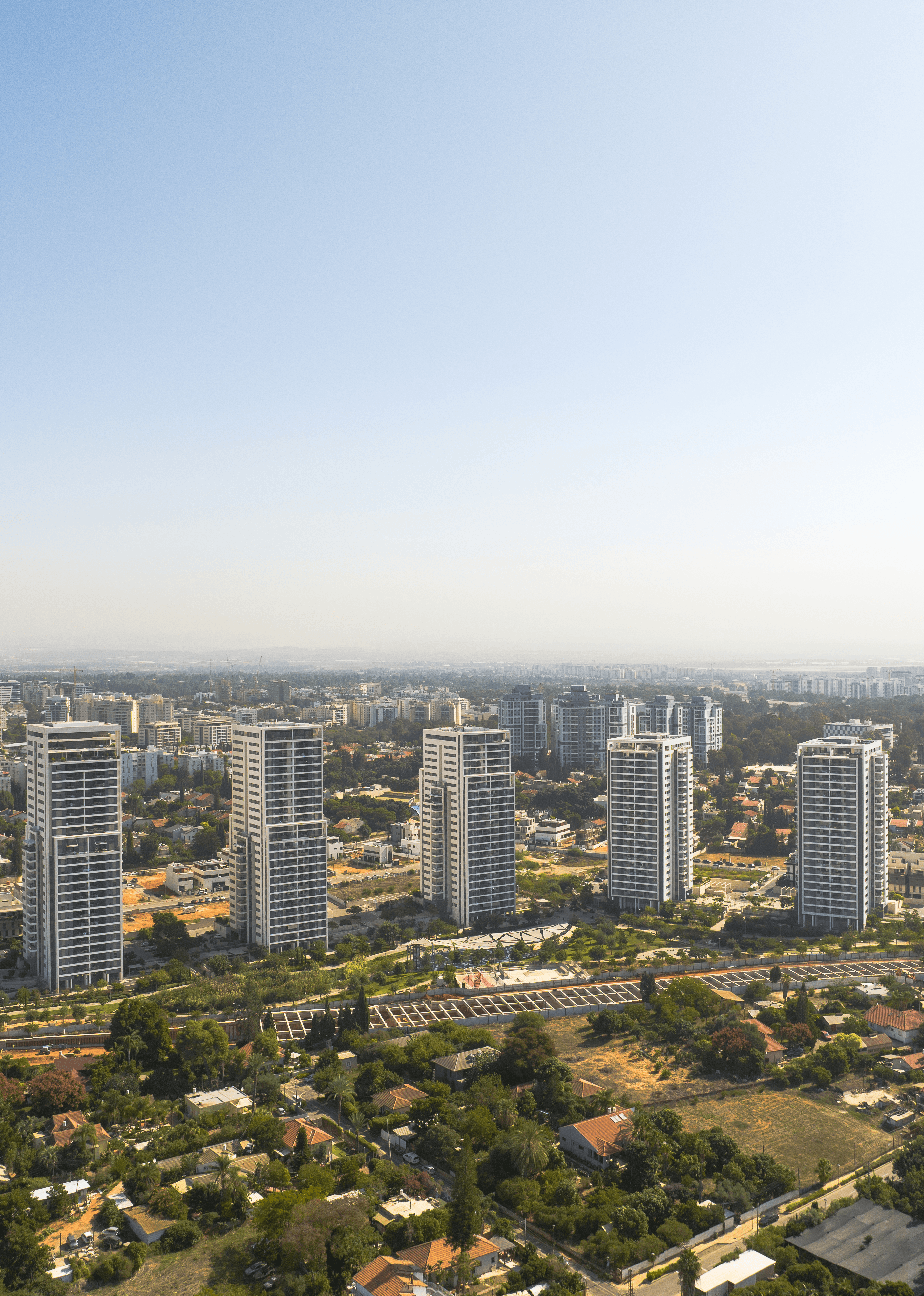 מתחם מגורים חדש ויוקרתי בגוש דן A New Luxury Residential Complex in the Gush Dan Area